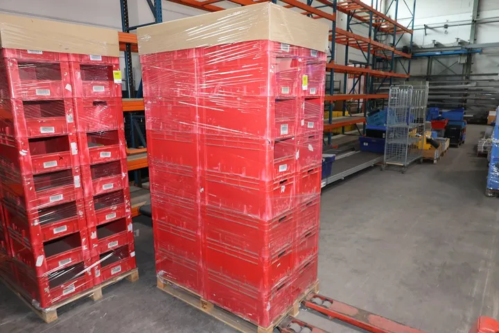 1 x Palette Lagerkisten